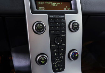 Подержанный автомобиль Volvo S40 2010 года (19 фото)