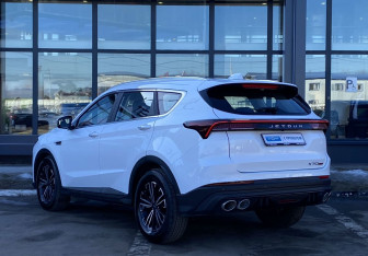 Подержанный автомобиль Jetour X70 2025 года (7 фото)