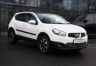 Подержанный автомобиль Nissan Qashqai 2010 года (3 фото)