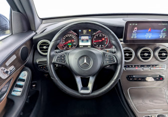 Подержанный автомобиль Mercedes-Benz GLC Coupe 2017 года (22 фото)