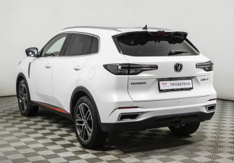 Подержанный автомобиль Changan UNI-S 2024 года (7 фото)