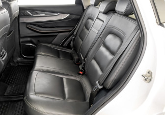 Подержанный автомобиль Exeed LX 2022 года (12 фото)