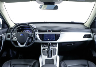 Подержанный автомобиль Geely Atlas 2020 года (6 фото)