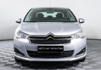 Подержанный автомобиль Citroen C4 Sedan 2014 года (2 фото)