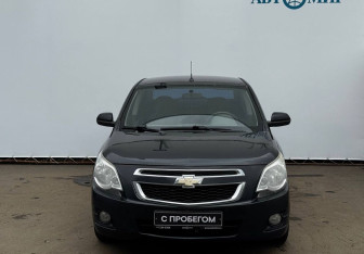 Подержанный автомобиль Chevrolet Cobalt Sedan 2014 года (2 фото)