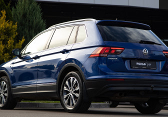 Подержанный автомобиль Volkswagen Tiguan 2018 года (23 фото)