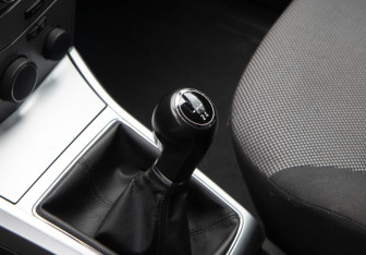 Подержанный автомобиль Opel Astra Sedan 2010 года (12 фото)