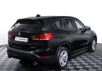 Подержанный автомобиль BMW X1 2020 года (5 фото)