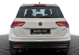Подержанный автомобиль Volkswagen Tiguan 2017 года (6 фото)