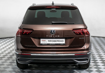 Подержанный автомобиль Volkswagen Tiguan 2021 года (6 фото)