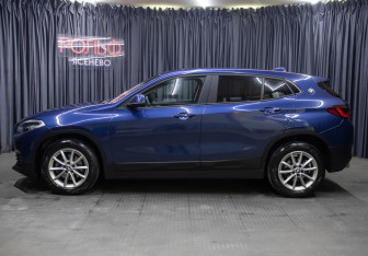 Подержанный автомобиль BMW X2 2021 года (8 фото)