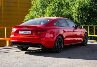 Подержанный автомобиль Audi A5 Liftback 2016 года (4 фото)