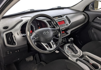Подержанный автомобиль Kia Sportage 2015 года (15 фото)