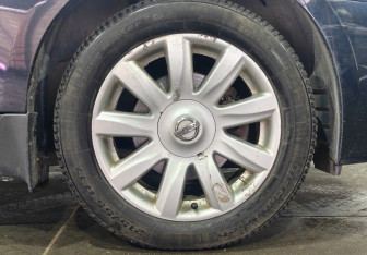 Подержанный автомобиль Nissan Teana 2010 года (20 фото)