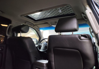 Подержанный автомобиль Nissan Pathfinder 2008 года (16 фото)