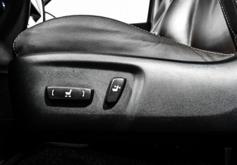 Подержанный автомобиль Toyota Fortuner 2017 года (14 фото)