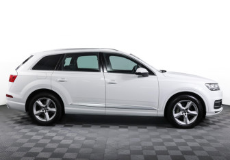Подержанный автомобиль Audi Q7 2018 года (4 фото)