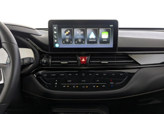 Подержанный автомобиль Москвич 3е 2023 года (17 фото)