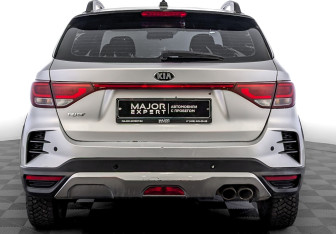 Подержанный автомобиль Kia Rio Hatchback 2021 года (6 фото)