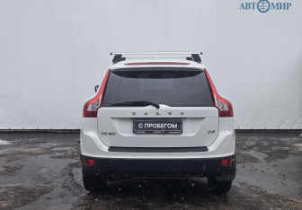 Подержанный автомобиль Volvo XC60 2012 года (7 фото)