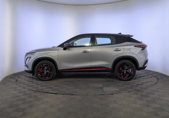 Подержанный автомобиль Omoda C5 2023 года (8 фото)