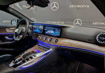 Подержанный автомобиль Mercedes-Benz AMG GT Coupe 2019 года (13 фото)