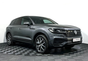 Подержанный автомобиль Volkswagen Touareg 2019 года (3 фото)