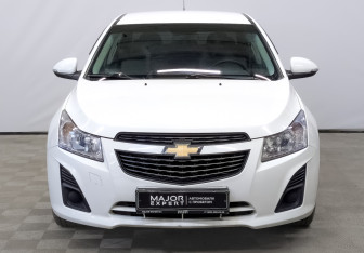 Подержанный автомобиль Chevrolet Cruze Sedan 2014 года (2 фото)