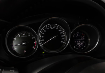 Подержанный автомобиль Mazda CX-5 2020 года (12 фото)