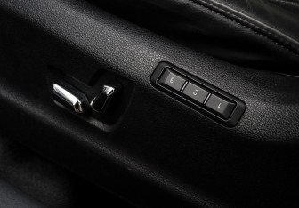 Подержанный автомобиль Hongqi HS5 2019 года (21 фото)