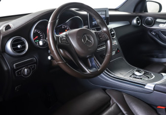 Подержанный автомобиль Mercedes-Benz GLC Coupe 2017 года (15 фото)