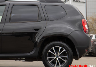 Подержанный автомобиль Renault Duster 2014 года (19 фото)