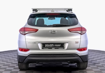 Подержанный автомобиль Hyundai Tucson 2016 года (6 фото)