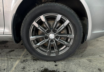 Подержанный автомобиль Skoda Octavia Liftback 2013 года (16 фото)