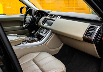 Подержанный автомобиль Land Rover Range Rover Sport 2014 года (7 фото)