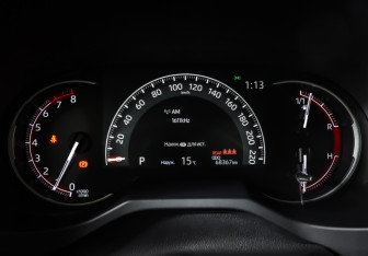 Подержанный автомобиль Toyota RAV4 2020 года (16 фото)