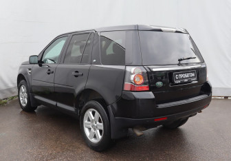 Подержанный автомобиль Land Rover Freelander 2013 года (6 фото)