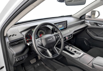 Подержанный автомобиль Haval Jolion 2023 года (16 фото)