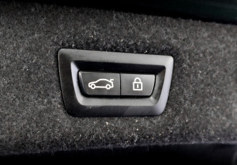 Подержанный автомобиль BMW M5 Sedan 2019 года (26 фото)