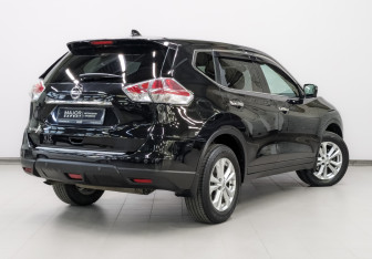 Подержанный автомобиль Nissan X-Trail 2018 года (5 фото)