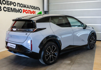 Подержанный автомобиль Zeekr X 2023 года (3 фото)