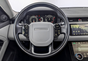 Подержанный автомобиль Land Rover Range Rover Evoque 2019 года (22 фото)