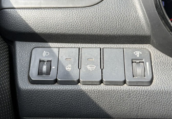 Подержанный автомобиль Kia Rio Hatchback 2013 года (16 фото)