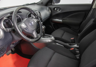Подержанный автомобиль Nissan Juke 2011 года (10 фото)