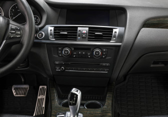 Подержанный автомобиль BMW X3 2014 года (15 фото)
