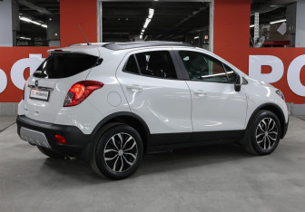 Подержанный автомобиль Opel Mokka 2015 года (5 фото)