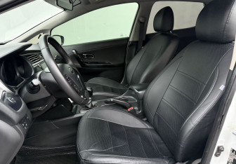 Подержанный автомобиль Kia Ceed Hatchback 2017 года (10 фото)