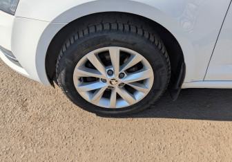 Подержанный автомобиль Skoda Octavia Liftback 2017 года (18 фото)