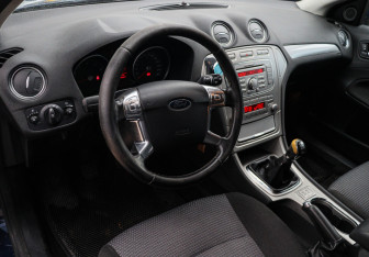 Подержанный автомобиль Ford Mondeo Wagon 2008 года (12 фото)