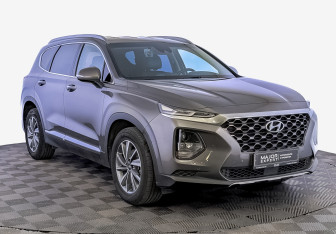 Подержанный автомобиль Hyundai Santa Fe 2019 года (3 фото)